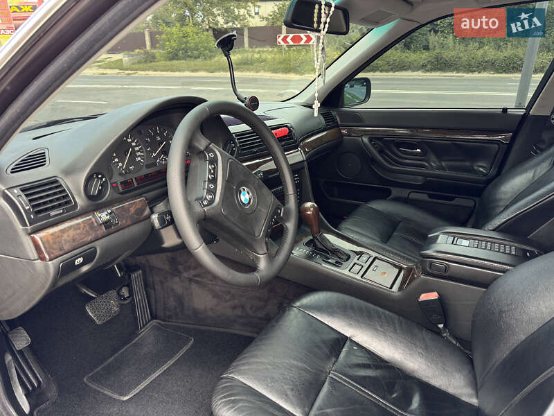 Седан BMW 7 Series 1995 в Івано-Франківську