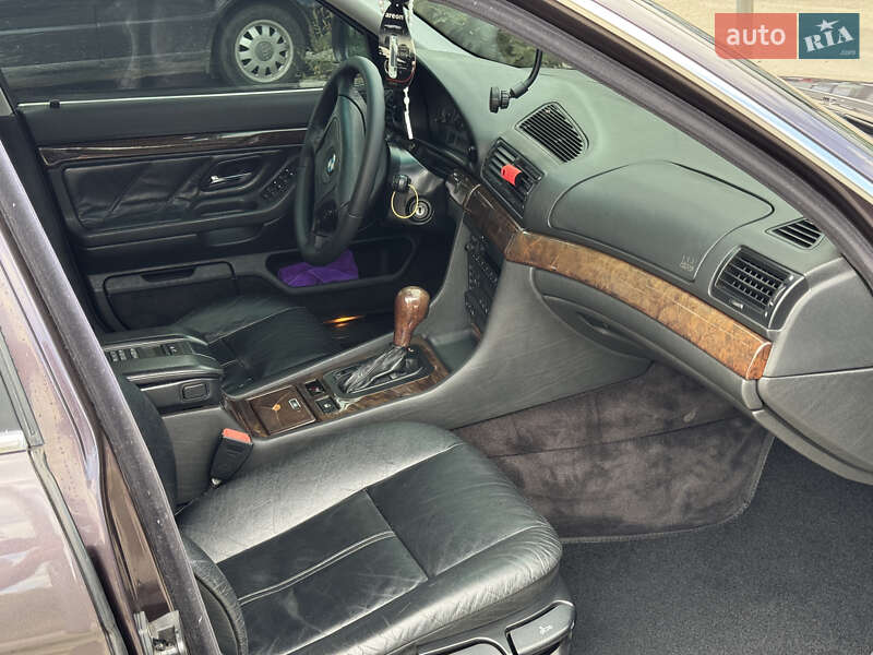 Седан BMW 7 Series 1995 в Івано-Франківську