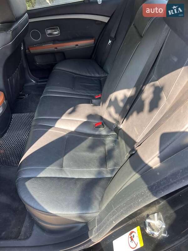 Седан BMW 7 Series 2003 в Змиеве