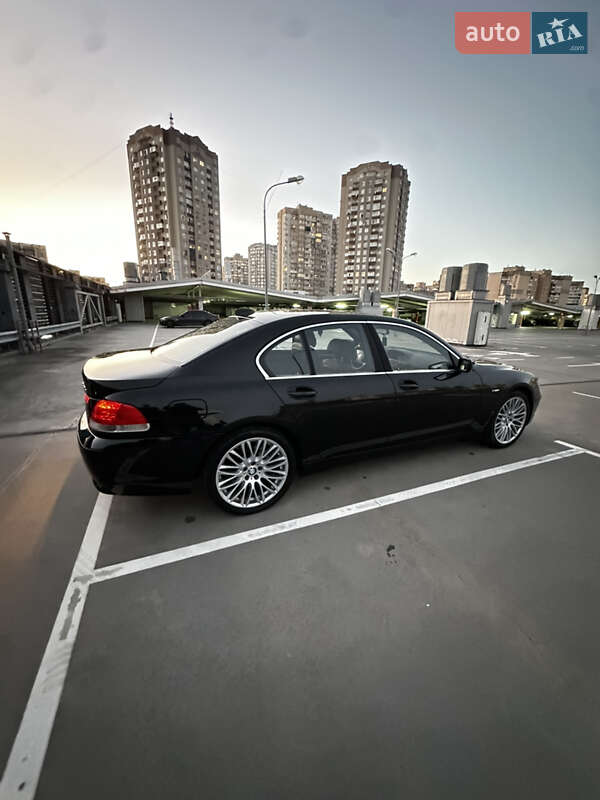 Седан BMW 7 Series 2003 в Киеве
