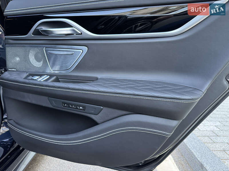 Седан BMW 7 Series 2019 в Киеве