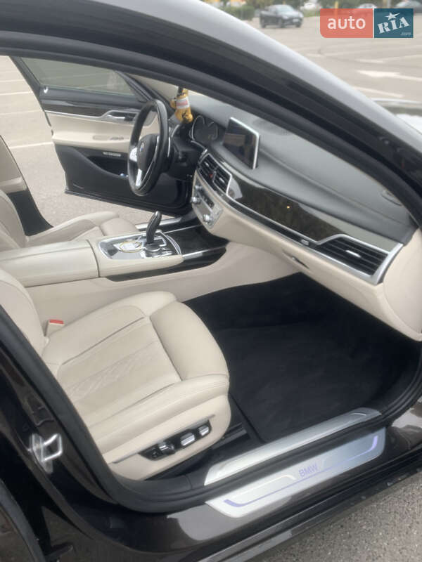 Седан BMW 7 Series 2016 в Києві
