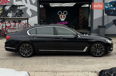 Седан BMW 7 Series 2016 в 