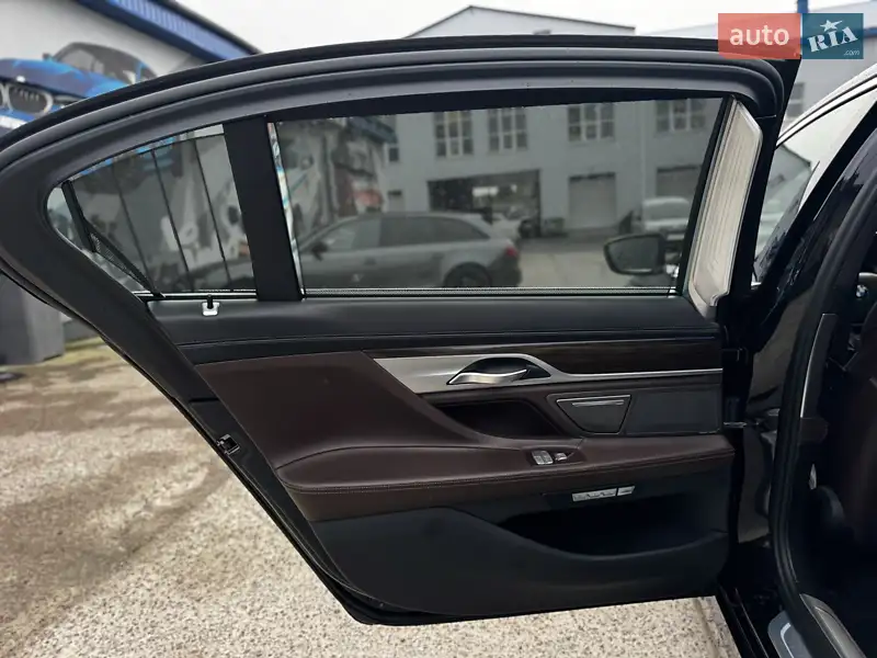 BMW 7 Series 2016 VIN WBA7F2101HG781294 фото оголошення 45 з 152
