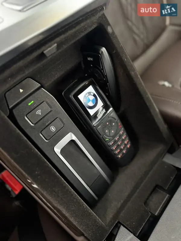 BMW 7 Series 2016 VIN WBA7F2101HG781294 фото оголошення 56 з 152