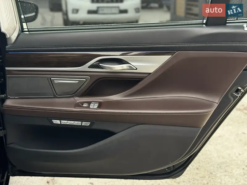 BMW 7 Series 2016 VIN WBA7F2101HG781294 фото оголошення 70 з 152