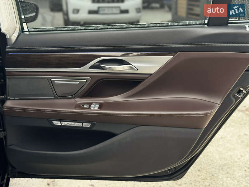 Седан BMW 7 Series 2016 в Житомирі фото 70 Седан BMW 7 Series 2016 в Житомирі