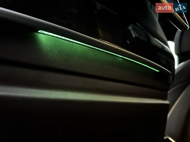 BMW 7 Series 2016 VIN WBA7F2101HG781294 фото оголошення 107 з 152