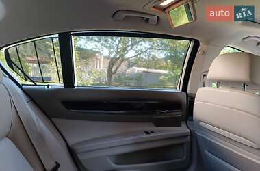 Седан BMW 7 Series 2010 в 