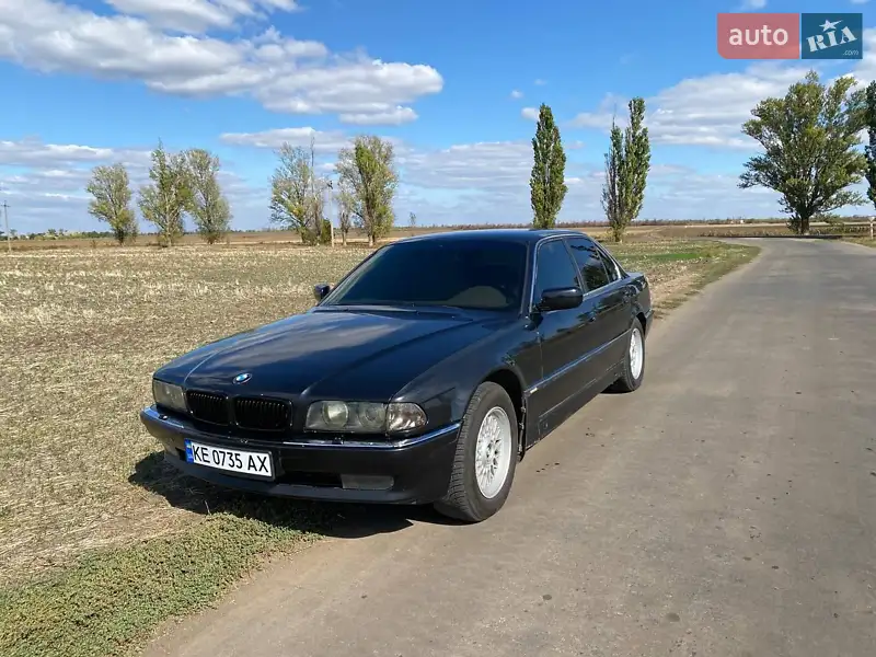 BMW 7 Series 1996