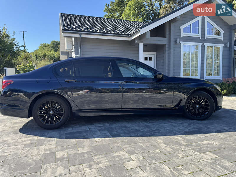 Седан BMW 7 Series 2016 в Тернополе фото 52 Седан BMW 7 Series 2016 в Тернополе