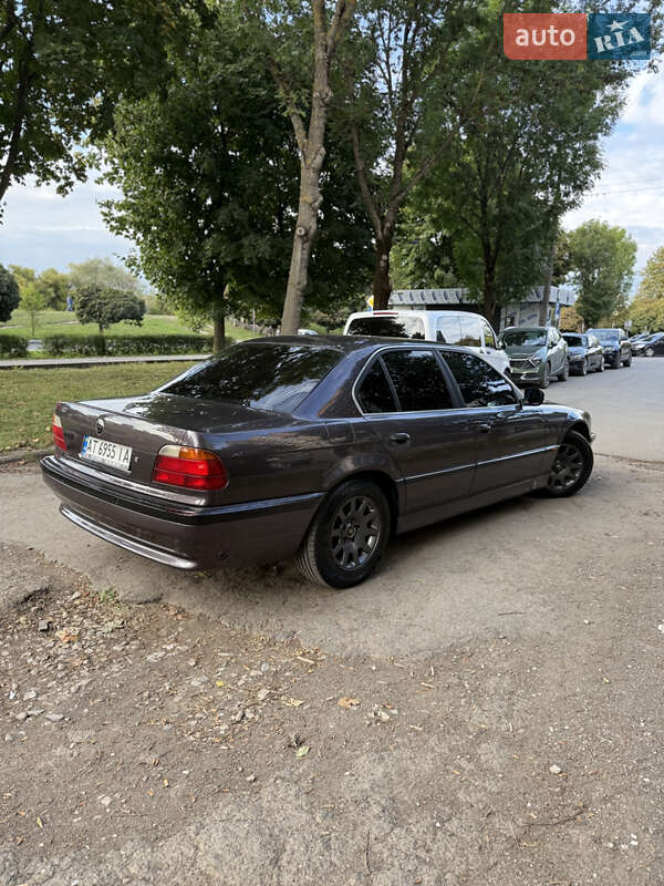 Седан BMW 7 Series 1995 в Івано-Франківську