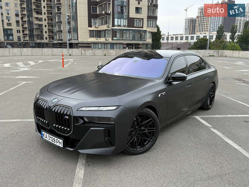BMW 7 Series 2024