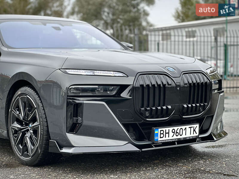 Седан BMW 7 Series 2023 в Києві фото 37 Седан BMW 7 Series 2023 в Києві