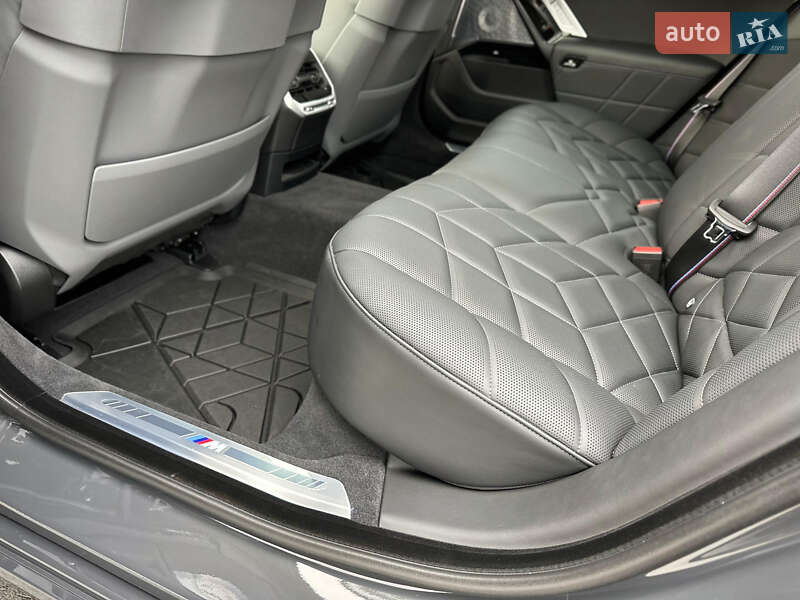 Седан BMW 7 Series 2023 в Києві фото 56 Седан BMW 7 Series 2023 в Києві