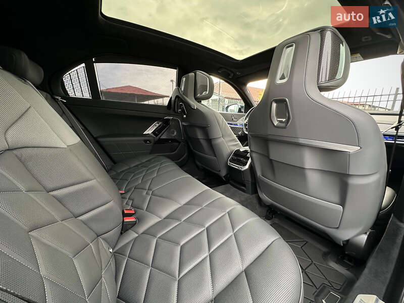 Седан BMW 7 Series 2023 в Києві фото 86 Седан BMW 7 Series 2023 в Києві