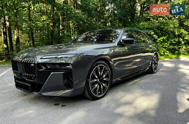 Седан BMW 7 Series 2024 в  Седан BMW 7 Series 2024 в