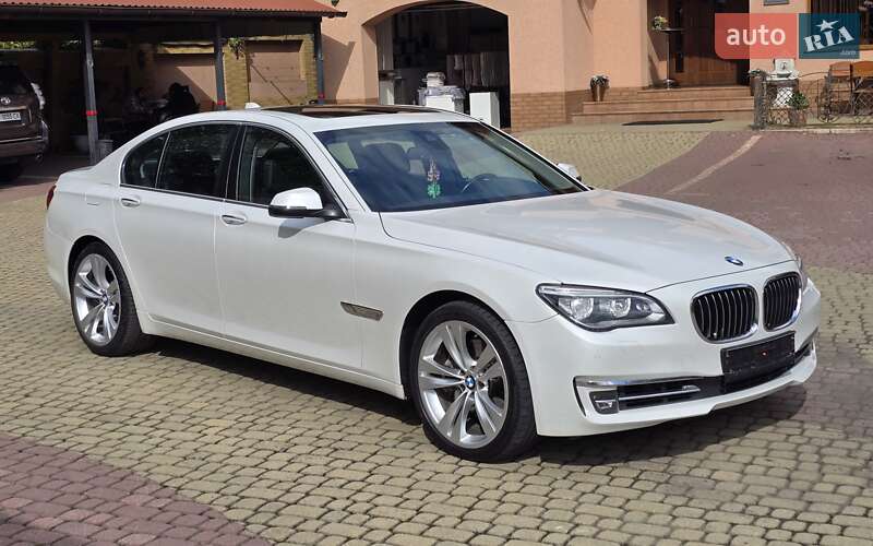 Седан BMW 7 Series 2014 в Мукачево