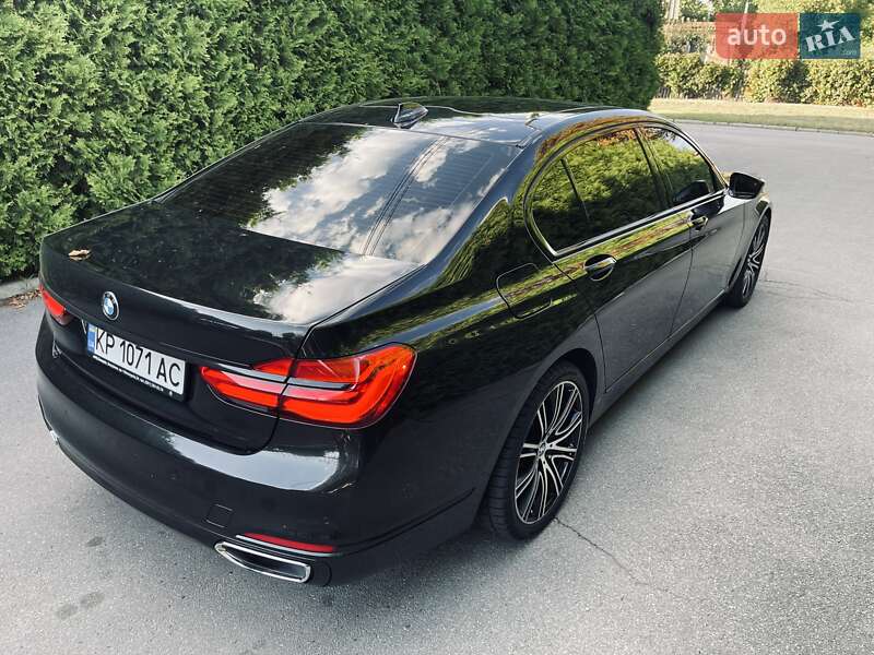 Седан BMW 7 Series 2017 в Запоріжжі