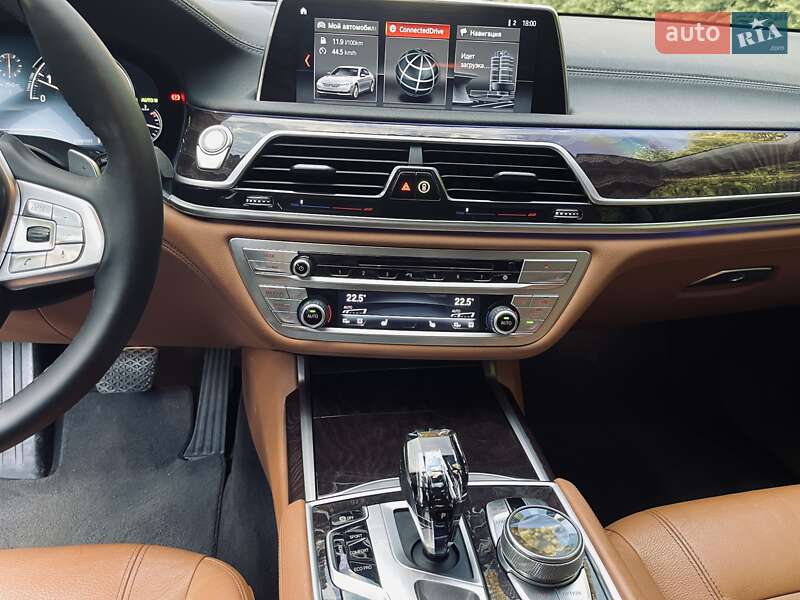 Седан BMW 7 Series 2017 в Запоріжжі