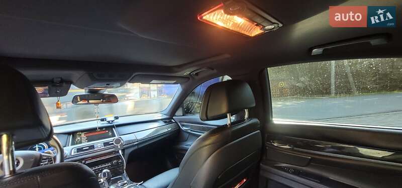 Седан BMW 7 Series 2013 в Трускавце