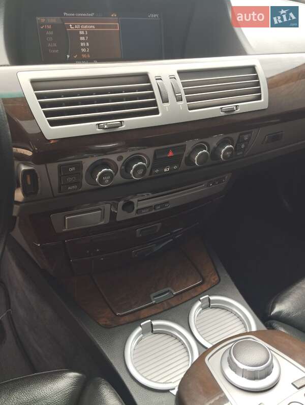 Седан BMW 7 Series 2006 в Луцке