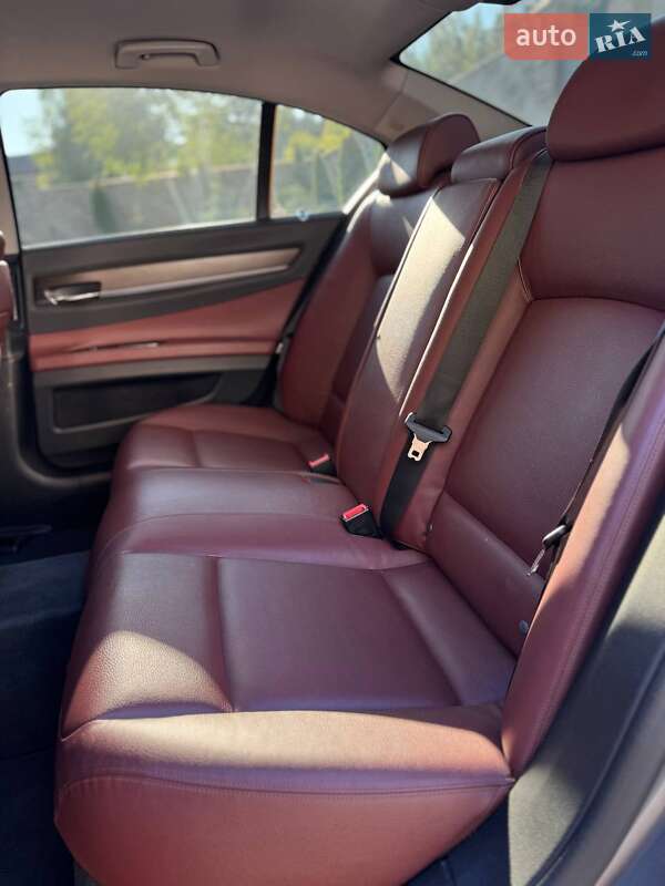Седан BMW 7 Series 2014 в Киеве
