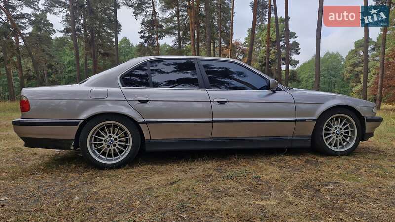 Седан BMW 7 Series 1999 в Ахтырке фото 8 Седан BMW 7 Series 1999 в Ахтырке