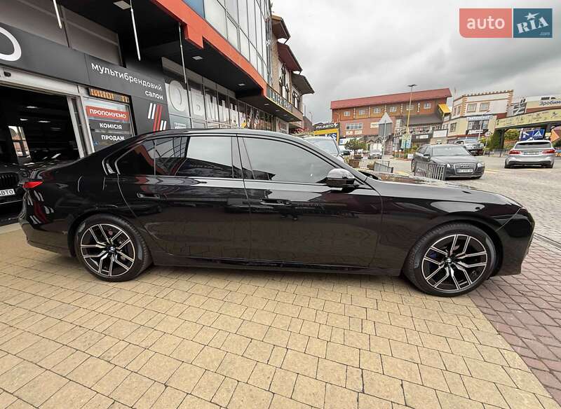 Седан BMW 7 Series 2024 в Львове