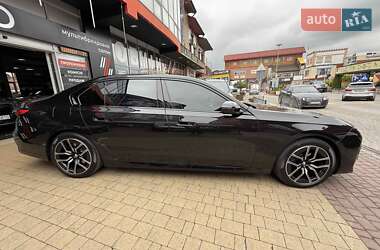 Седан BMW 7 Series 2024 в 
