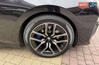 Седан BMW 7 Series 2024 в 