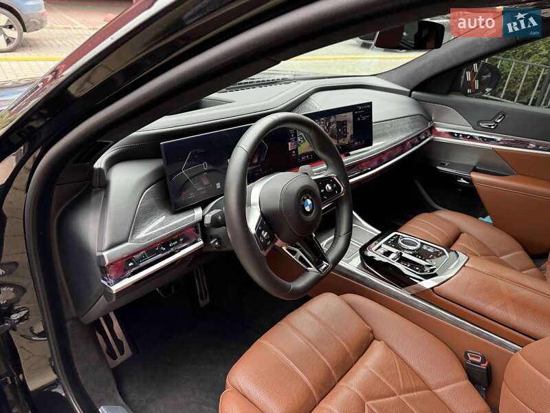 Седан BMW 7 Series 2024 в Львове