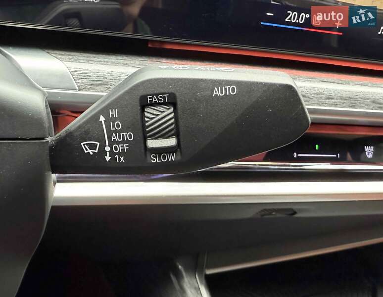 Седан BMW 7 Series 2024 в Львове