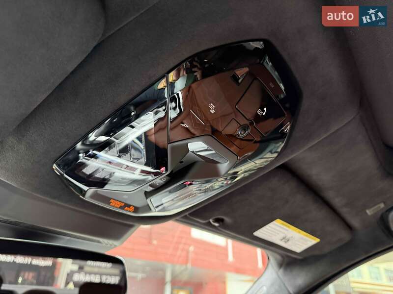 Седан BMW 7 Series 2024 в Львове