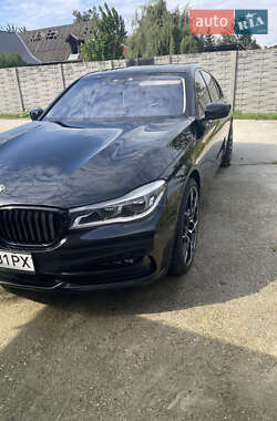 Седан BMW 7 Series 2017 в Ужгороді