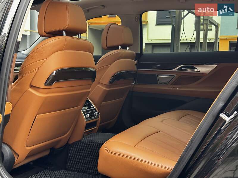 Седан BMW 7 Series 2019 в Ивано-Франковске фото 61 Седан BMW 7 Series 2019 в Ивано-Франковске