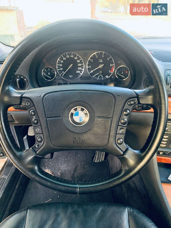 Седан BMW 7 Series 1996 в Днепре