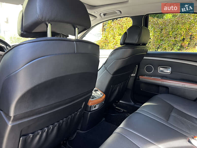 Седан BMW 7 Series 2004 в Києві