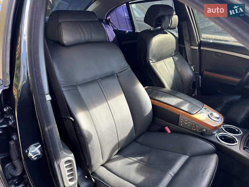Седан BMW 7 Series 2004 в Києві