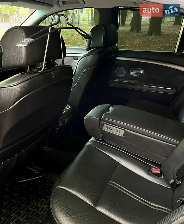 Седан BMW 7 Series 2007 в Никополе