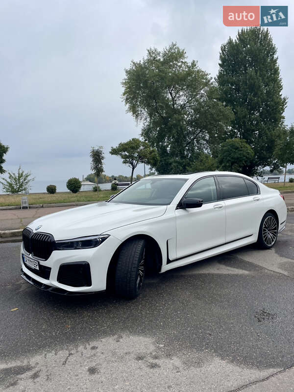 Седан BMW 7 Series 2016 в Черкасах