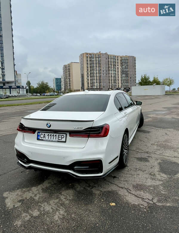 Седан BMW 7 Series 2016 в Черкасах