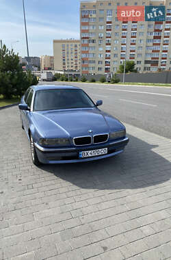 Седан BMW 7 Series 2000 в Хмельницком