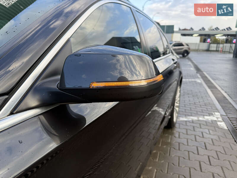 Седан BMW 7 Series 2013 в Черновцах