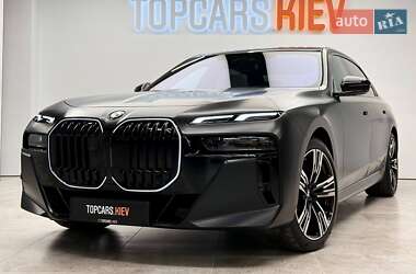 Седан BMW 7 Series 2025 в 