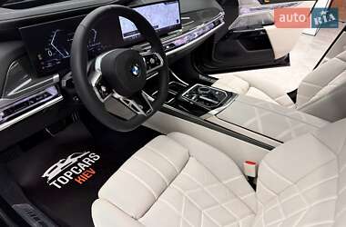 Седан BMW 7 Series 2025 в 
