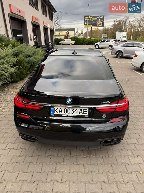 Седан BMW 7 Series 2015 в Киеве