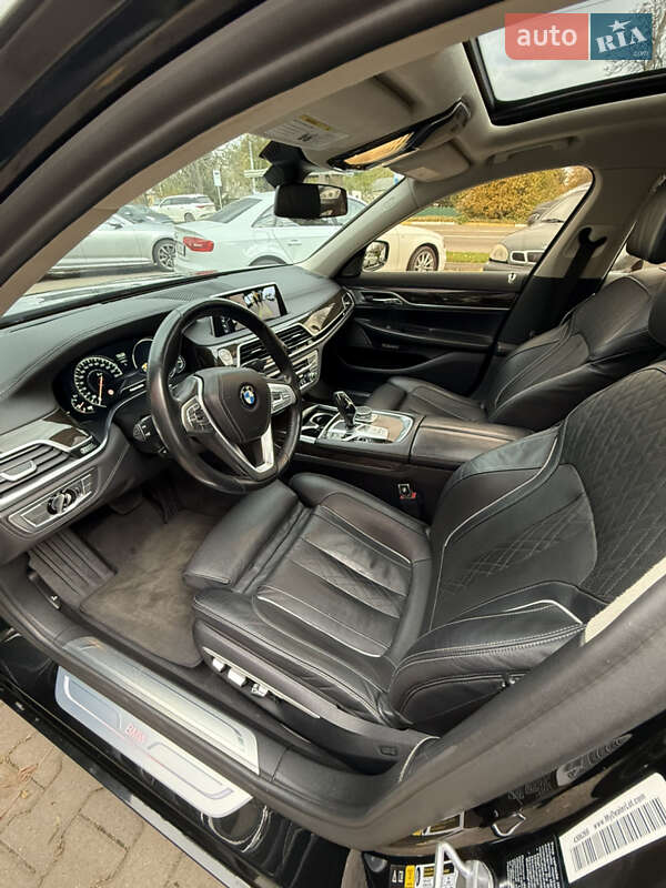 Седан BMW 7 Series 2015 в Киеве