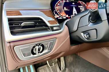Седан BMW 7 Series 2022 в 
