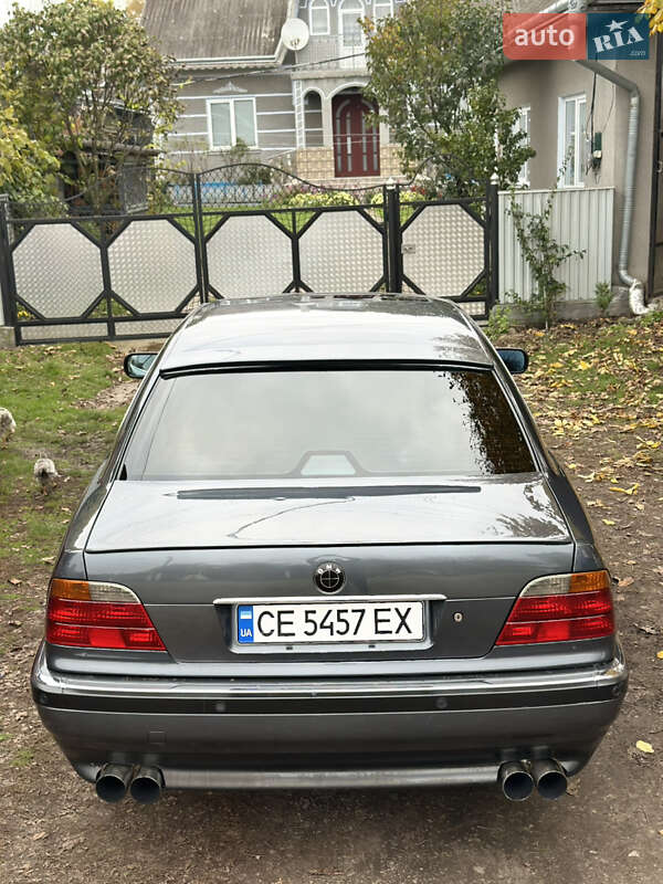 Седан BMW 7 Series 2000 в Черновцах